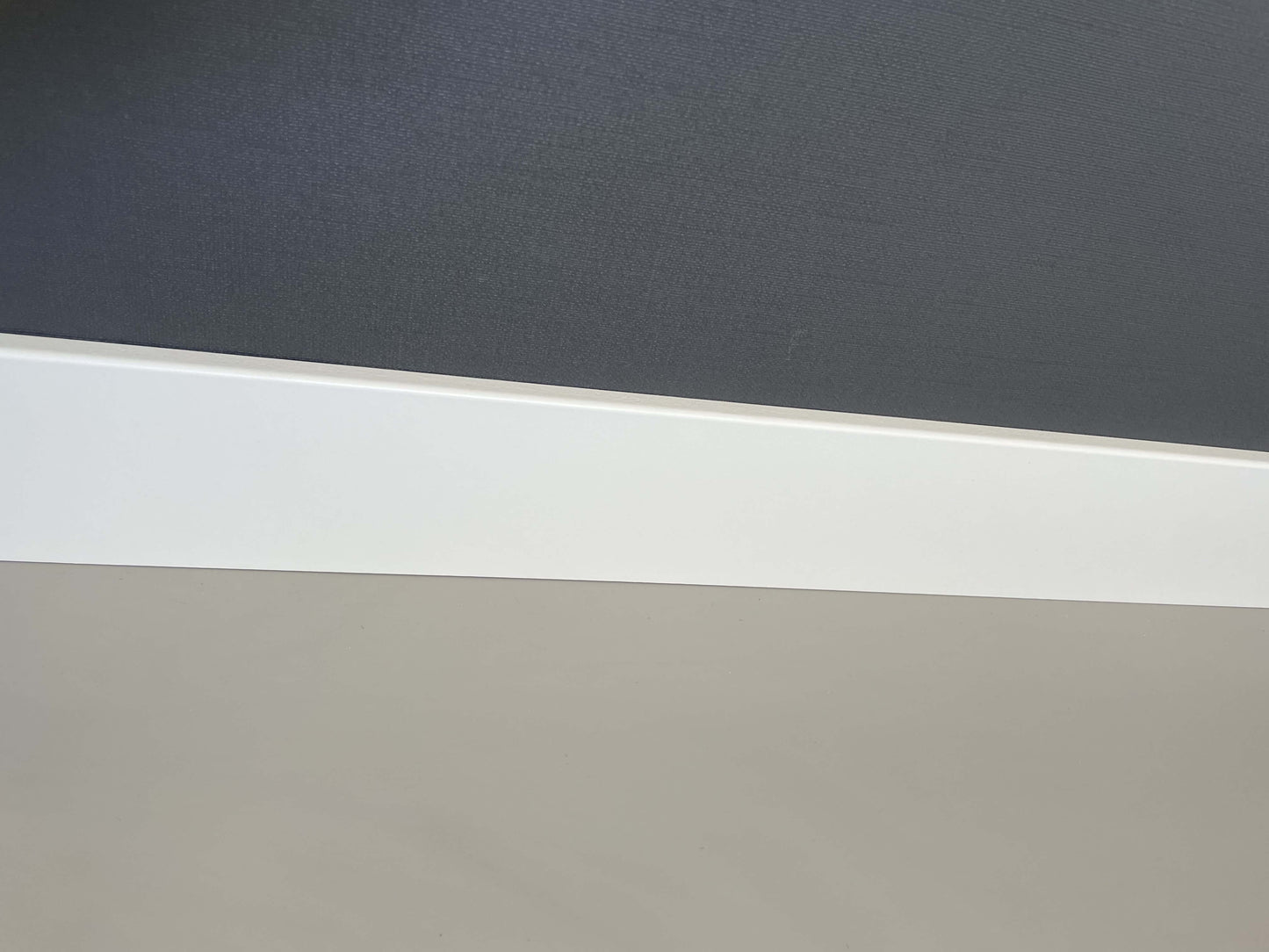 Strakke plint - Hardhout